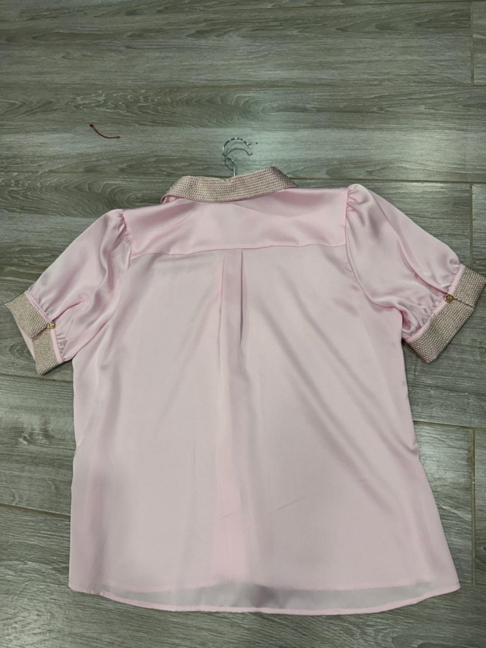 Karl Lagerfeld Paris Pink Satin Short-Sleeve Button-Up Blouse L - Picture 6 of 10